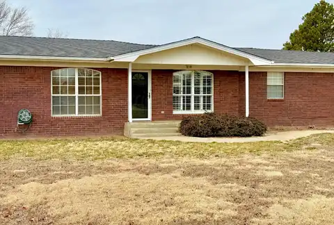 1004 Avenue Q, Sunray, TX 79086