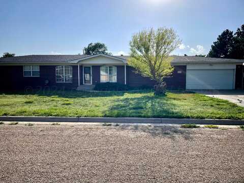 1004 Avenue Q, Sunray, TX 79086