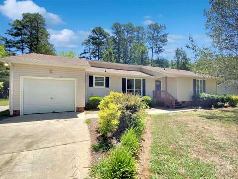 7833 Deer Track Drive, Denver, NC 28037