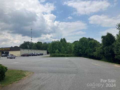 1320 Burkemont Avenue, Morganton, NC 28655