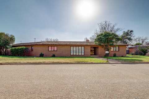 1701 7th Street, Tahoka, TX 79373