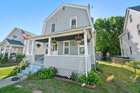 37 Phoenix St, Springfield, MA 01104