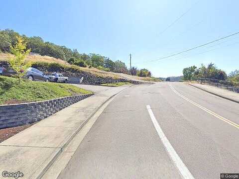 Ne Edenbower Boulevard Unit 2, Roseburg, OR 97470