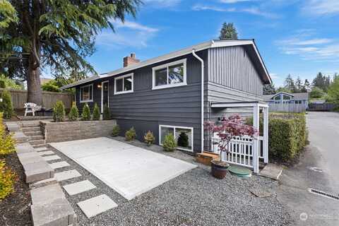 124Th, KIRKLAND, WA 98033