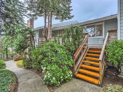 140Th, BELLEVUE, WA 98005