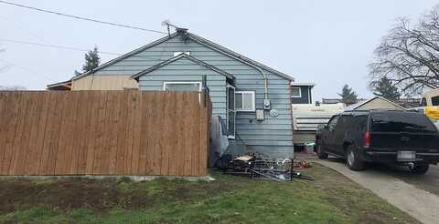 13Th, SEATAC, WA 98198