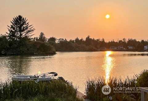 Duck Lake, OCEAN SHORES, WA 98569