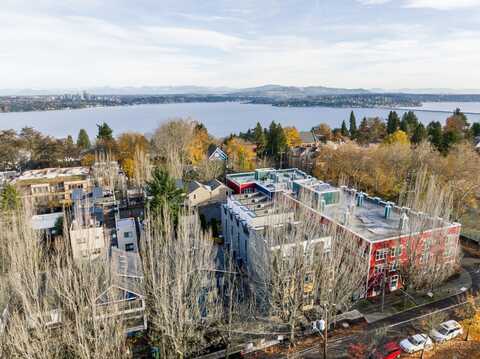 33Rd, SEATTLE, WA 98122