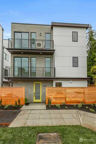 18Th Avenue Sw, Seattle, WA 98106