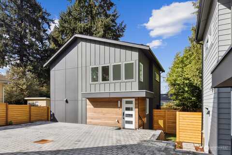 45Th Avenue Ne, Seattle, WA 98115