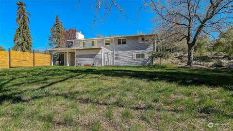 Emery Street, Omak, WA 98841