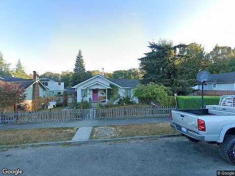 515 515 1/2 E 6Th Street, Port Angeles, WA 98362