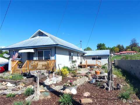 Dewberry Avenue E, Omak, WA 98841