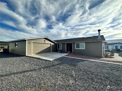 Green Laurel Place Sw, Mattawa, WA 99349