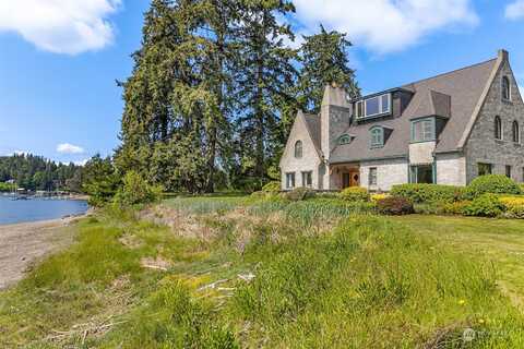 &15260 Broom Street Ne, Bainbridge Island, WA 98110