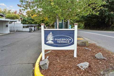 S Pinebrook Lane Unit 36, Des Moines, WA 98198