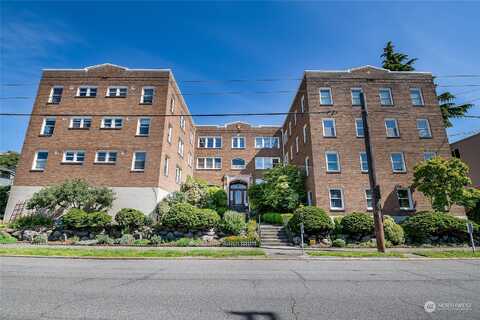 W Olympic Place Unit 105, Seattle, WA 98119