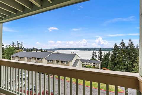 W Sunn Fjord Lane Unit I-206, Bremerton, WA 98312