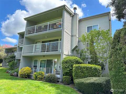 15Th Avenue Ne Unit 7, Seattle, WA 98125