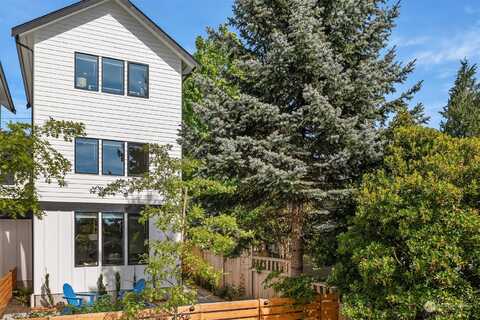 Vassar Avenue Ne Unit 3, Seattle, WA 98115