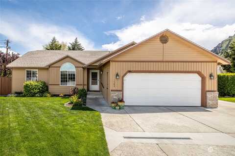 Carson Court, Wenatchee, WA 98802