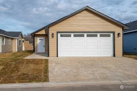 E 9Th Ave Unit 40, Moses Lake, WA 98837