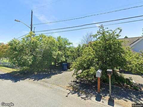 (Hs 17) 135Th Circle Ne, Kirkland, WA 98033