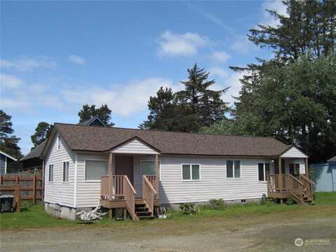 (1005) 43Rd Place, Seaview, WA 98644