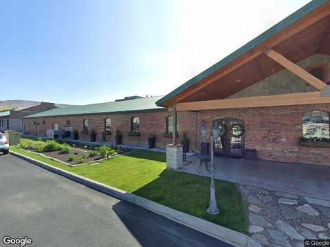 Vineyard Way, Wenatchee, WA 98801