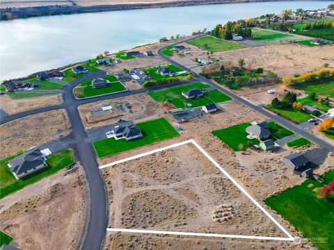 E.2 Road Ne, Moses Lake, WA 98837