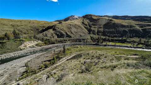 Hwy 153, Pateros, WA 98846