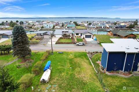 Shorewood Avenue, Greenbank, WA 98253