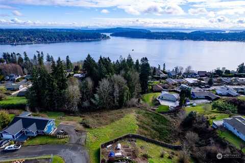 Classic Avenue Ne, Bremerton, WA 98310