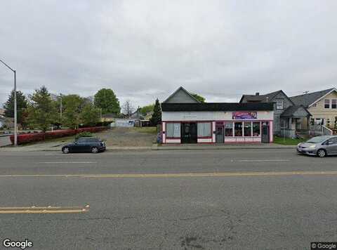 & 2412 Broadway, Everett, WA 98201