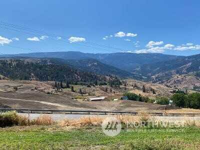 Wenatchee Heights Road, Wenatchee, WA 98801