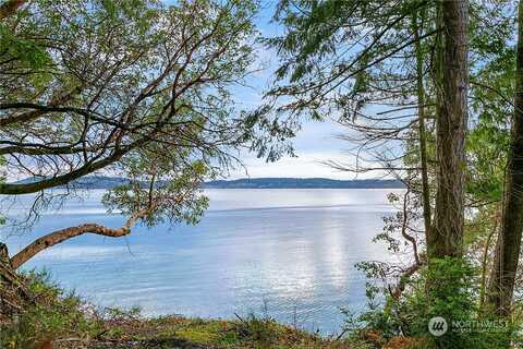 3Rd Avenue, Fox Island, WA 98333