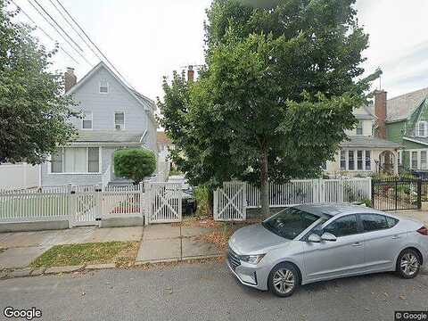 209Th, QUEENS VILLAGE, NY 11429