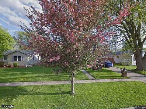 Avenue B, ROCHELLE, IL 61068