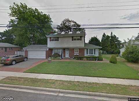 Willard, FARMINGDALE, NY 11735