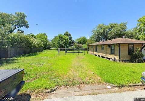 32Nd 1/2, HOUSTON, TX 77022