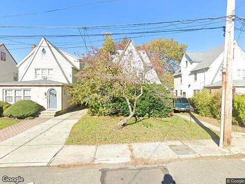 113Th, JAMAICA, NY 11433