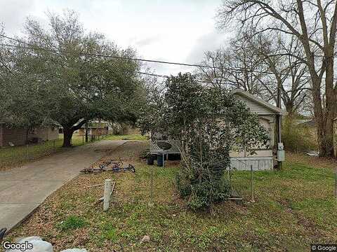 Oak, MARKSVILLE, LA 71351