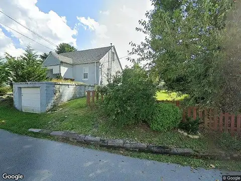 Meadowlane, FAIRMONT, WV 26554