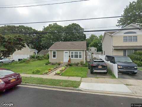 Oak, MASSAPEQUA, NY 11758