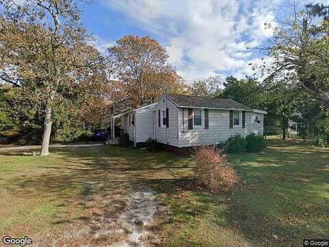 Pine Tree Ln, WESTHAMPTON, NY 11977