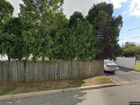 Center St, KEYPORT, NJ 07735
