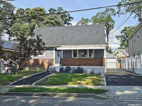 Natta, BELLMORE, NY 11710