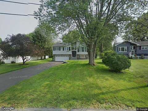 Jennell, EAST GREENBUSH, NY 12061