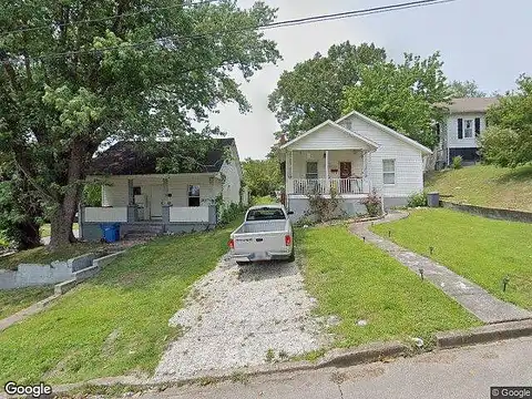 6Th, RAVENNA, KY 40472