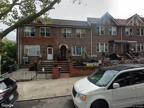 87Th, EAST ELMHURST, NY 11369